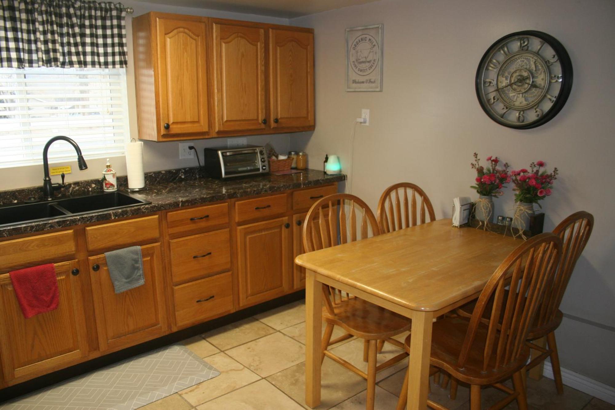Laytons Loft Bed And Breakfast Manti Buitenkant foto